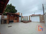 Casa com 4 Quartos e 5 banheiros à Venda, 165 m² por R$...