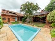 Casa com 4 Quartos e 5 banheiros à Venda, 248 m² por R$...