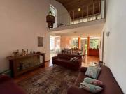 Casa com 4 Quartos e 5 banheiros à Venda, 264 m² por R$...