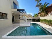 Casa com 4 Quartos e 5 banheiros à Venda, 276 m² por R$...