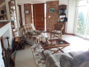 Casa com 4 Quartos e 6 banheiros à Venda, 485 m² por R$...