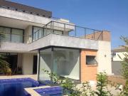 Casa com 4 Quartos e 7 banheiros à Venda, 686 m² por R$...