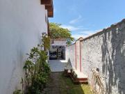 Casa com 4 quartos e espaço para piscina em Itanhaém