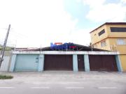 Casa com 4 quartos no bairro Parque Araxá em Fortaleza, CE