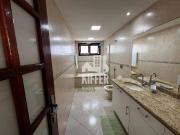 Casa com 4 quartos para alugar, 400 m² por R$ 18.693/mês...