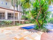 Casa para Alugar com 4 Quartos, 617m² Loteamento...