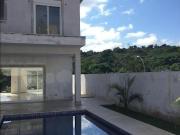 Casa com 4 Quartos para Venda, 441m², por R$...