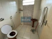 Casa com 4 quartos sendo 1 suÃte com 6 vagas de garagem...