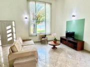 Casa com 4 quartos sendo 1 suíte à venda, 230 m² por R$...