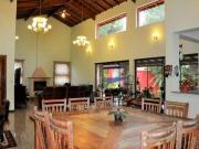 Casa com 4 quartos sendo 2 suítes em Itapevi/SP