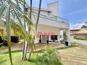Casa com 4 quartos sendo 3 suítes à venda, 730 m² por R$...