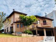 Casa com 4 quartos / suítes à venda, 450 m² Granja Viana...