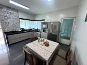 Casa com 4 quartos Ã venda em Contagem