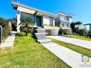 Casa com 4 Suítes à venda, 350 m² por R$ 3.700.000...