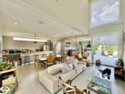 Casa com 4 Suítes à venda, 408 m² por R$ 2.490.000...