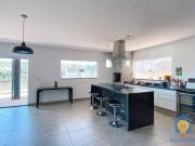 Casa com 4 Suítes à venda, 477 m² por R$ 2.450.000...