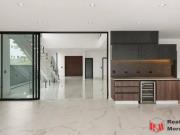 Casa com 4 suites à venda, 486 m² por R$ 4.620.000...