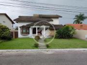 Casa com 4 suítes a venda no condomínio Vista Alegre...