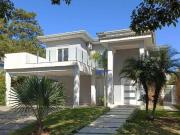 Casa com 4 suítes à venda ou locação no Vintage Granja...