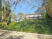 Casa com 4 suítes, casa de hóspedes e área gourmet...