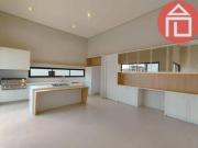 Casa com 4 suítes e um escritório à venda, 323 m² por R$...