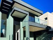 Casa com 4 suítes para venda/locação no condomínio...