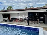 Casa com 4 suítes + piscina à venda, no Portal do...
