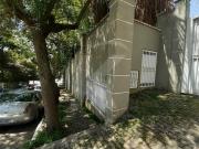 Casa com 500 m2 área construída, 4 suítes, 2 salas, 3...