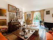 Casa com 568 m², 4 quartos sendo 1 suíte à venda no Alto...