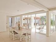 Casa com 583 m², 4 quartos sendo 4 suítes à venda no...