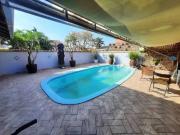 Casa com 5 dormitÃ³rios sendo 2 suÃtes e 5 vagas na...