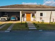 Casa com 5 dormitórios / 1 suíte Condomínio Residencial...