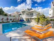 Casa com 5 dormitórios, 374 m² venda por R$ 2.980.000,00...