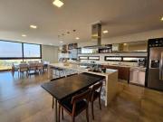 Casa com 5 dormitórios à venda, 548 m² por R$...