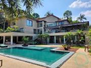Casa com 5 dormitórios à venda, 1000 m² por R$...