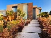 Casa com 5 dormitórios à venda, 1012 m² por R$...