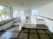 Casa com 5 dormitórios à venda, 1598 m² por R$...