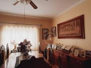 Casa com 5 dormitórios à venda, 190 m² por R$ 800.000,00...