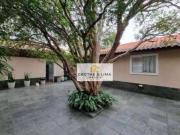 Casa com 5 dormitórios à venda, 200 m² por R$...