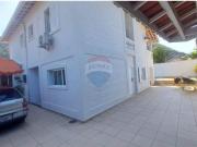 Casa com 5 dormitórios à venda, 203 m² por R$...