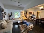 Casa com 5 dormitórios à venda, 211 m² por R$...