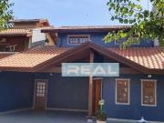 Casa com 5 dormitórios à venda, 225 m² por R$...
