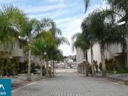 Casa com 5 dormitórios à venda, 225 m² por R$...