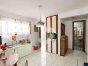 Casa com 5 dormitórios à venda, 228 m² por R$ 980.000,00...