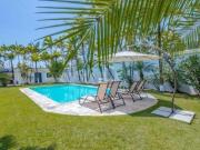 Casa com 5 dormitórios à venda, 239 m² por R$...