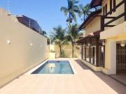 Casa com 5 dormitórios à venda, 240 m² por R$...