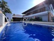 Casa com 5 dormitórios à venda, 250 m² por R$...