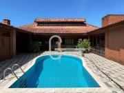 Casa com 5 dormitórios à venda, 254 m² por R$...