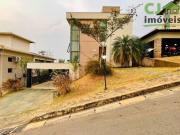 Casa com 5 dormitórios à venda, 255 m² por R$...
