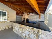 Casa com 5 dormitórios à venda, 261 m² por R$...
